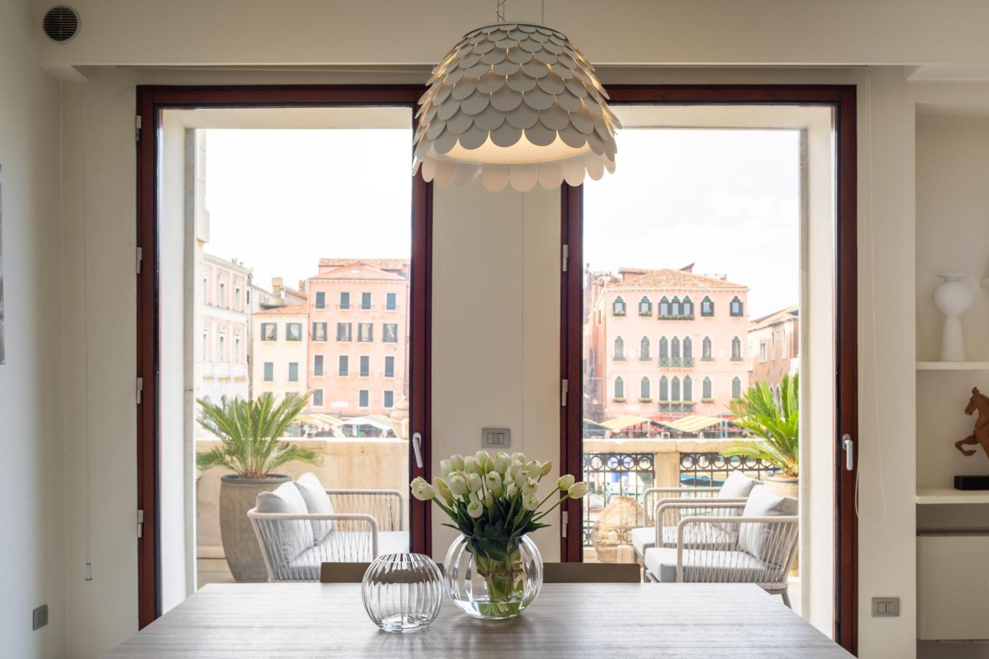 Grand Canal Luxury Apartment With Terrace R&R Венеция Экстерьер фото